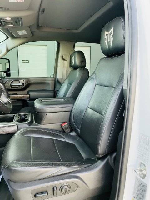 Used 2020 Chevrolet Silverado 2500 LTZ w/ LTZ Premium Package image 15