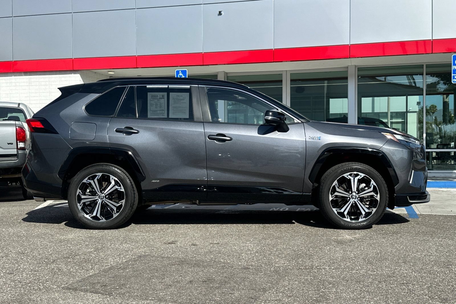 Used 2023 Toyota RAV4 XSE w/ Weather Package AWD/4WD image 3