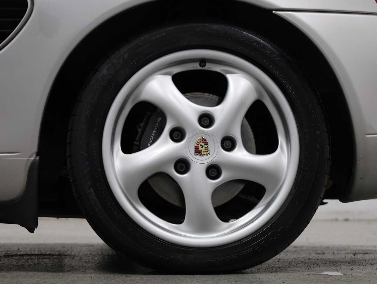 Used 2000 Porsche Boxster RWD image 30