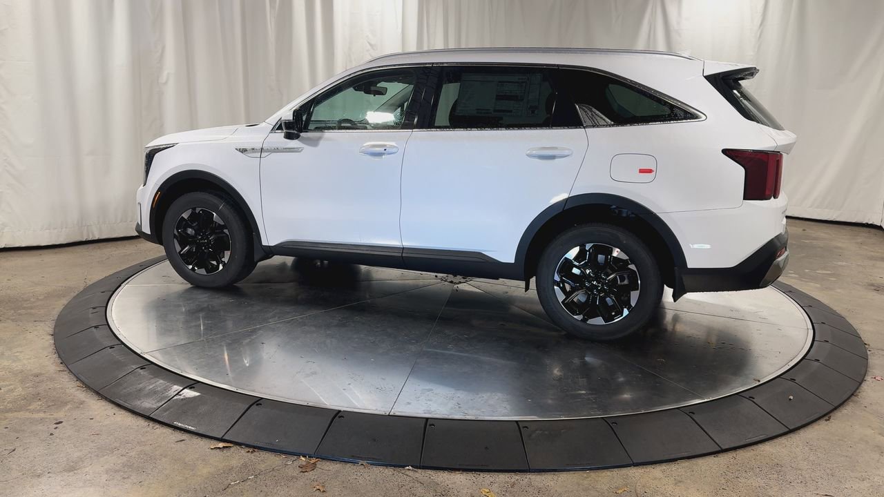 New 2026 Kia Sorento S image 6