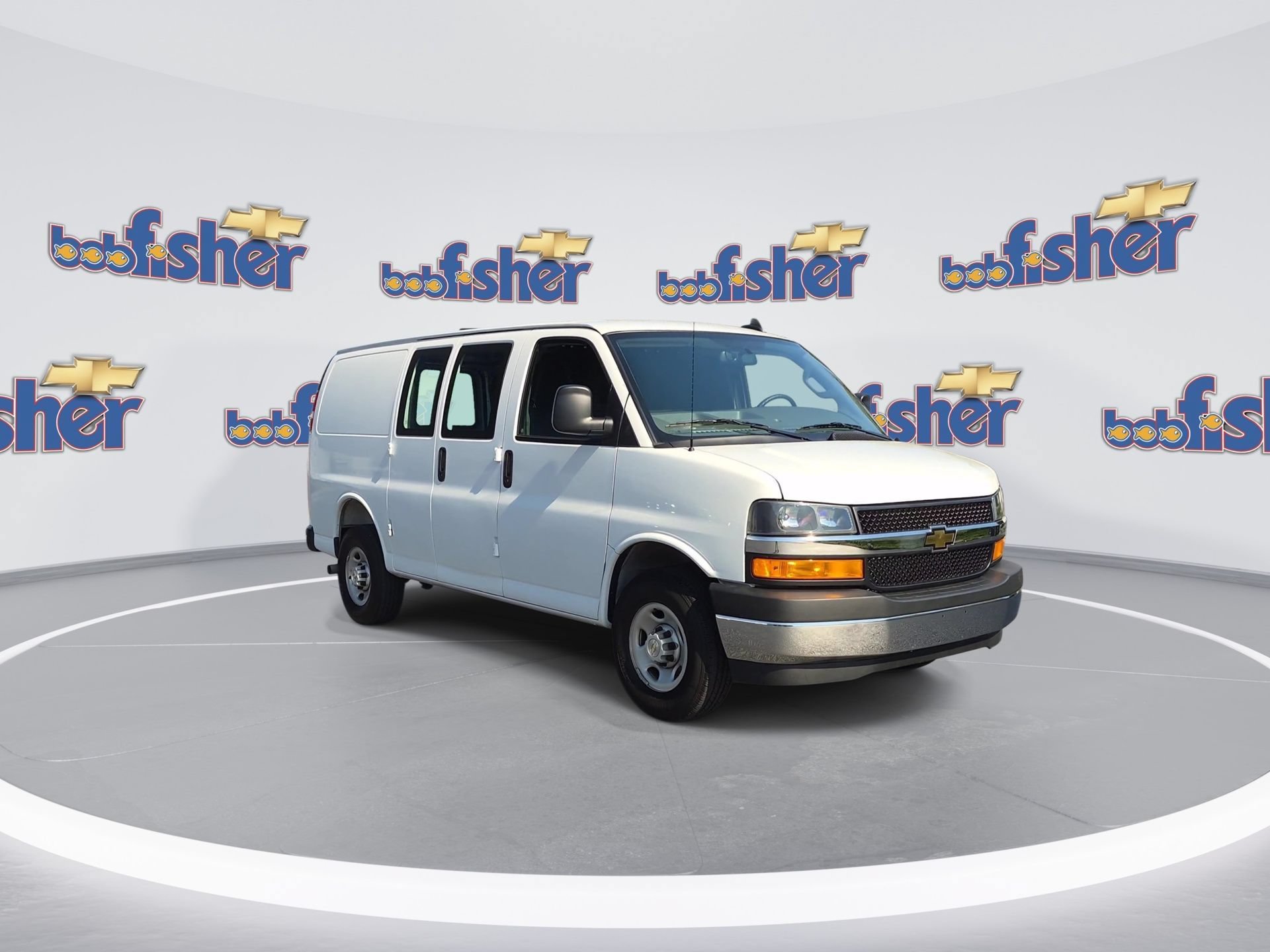 Used 2025 Chevrolet Express 2500 w/ Driver Convenience Package RWD image 3