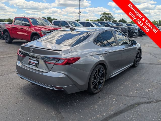 Used 2025 Toyota Camry XSE FWD image 8