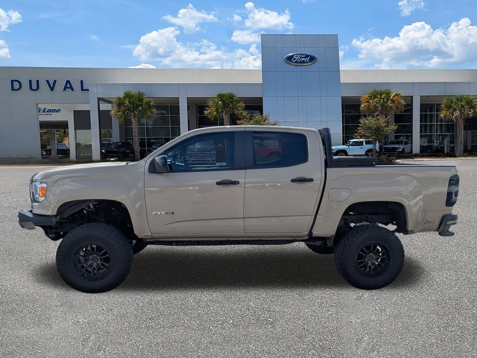 Used 2022 GMC Canyon AT4 w/ Trailering Package image 7