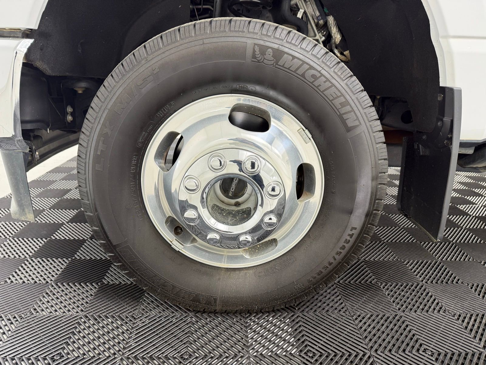 Used 2023 Ford F350 King Ranch w/ Chrome Package image 14