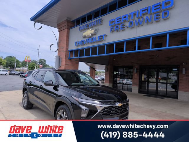 Used 2024 Chevrolet Trax LT w/ Driver Confidence Package