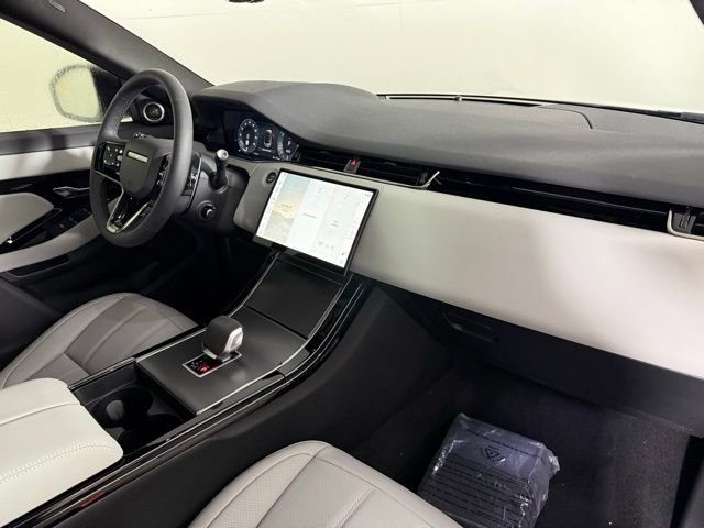 New 2026 Land Rover Range Rover Evoque S image 32