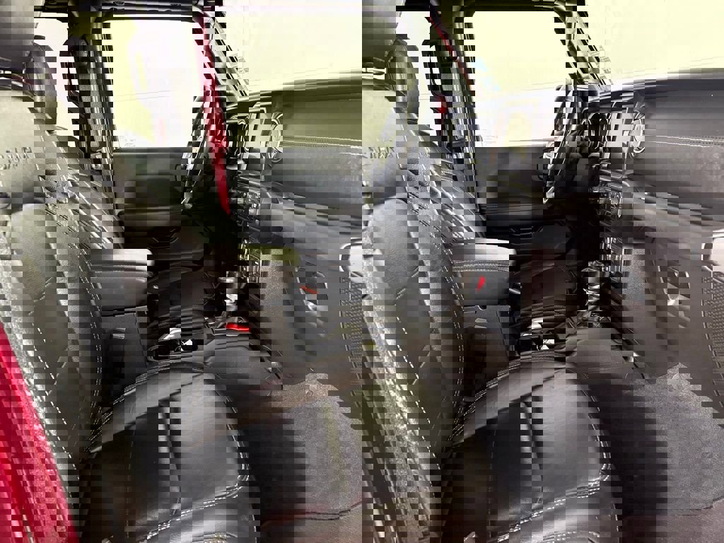 Used 2022 Jeep Wrangler Unlimited Sahara image 13