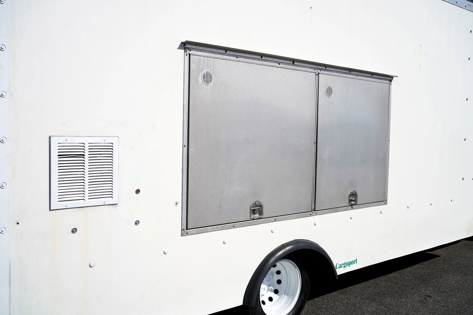 Used 2019 Ford Transit 350 178 DRW w/ Exterior Upgrade Package RWD image 17