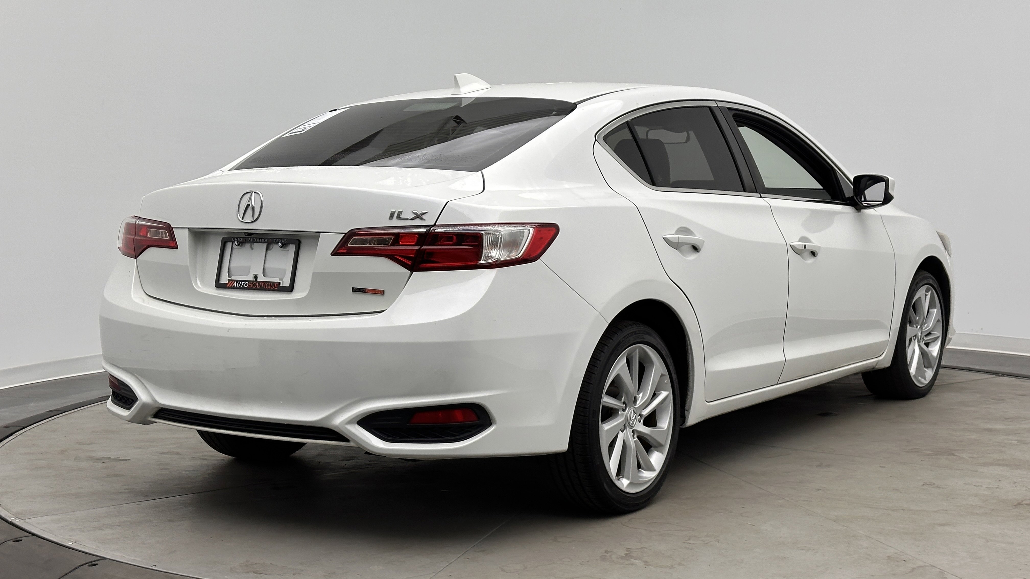 Used 2018 Acura ILX image 8