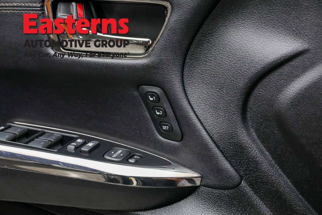 Used 2018 Toyota Avalon XLE Premium image 19