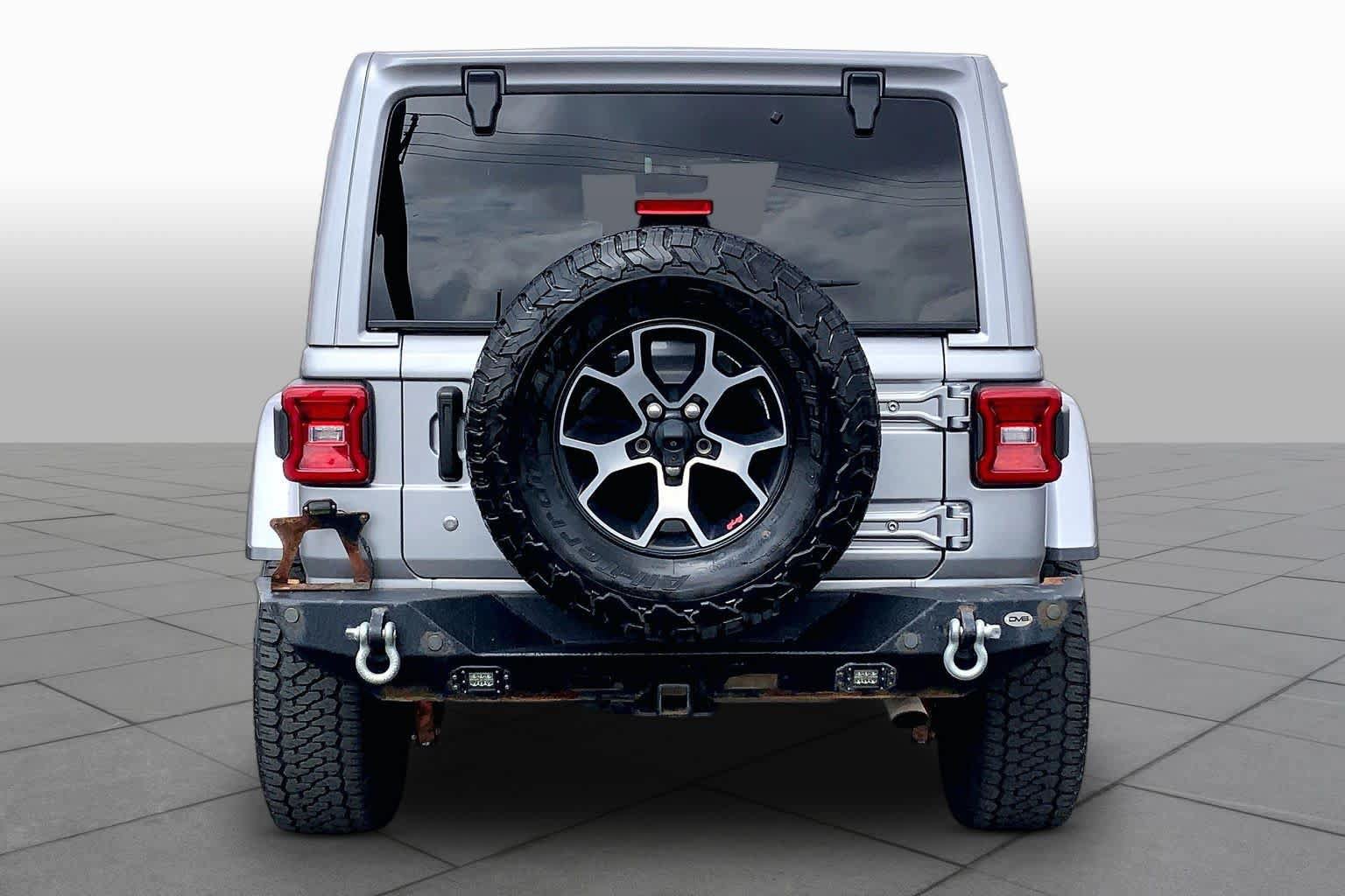 Used 2018 Jeep Wrangler Unlimited Rubicon AWD/4WD image 5