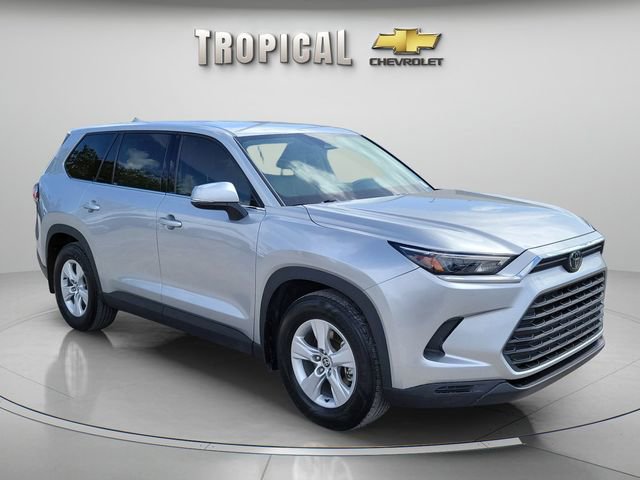 Used 2025 Toyota Grand Highlander FWD image 4