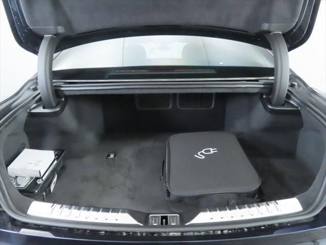 Used 2025 Bentley Flying Spur Plug-In Hybrid image 30