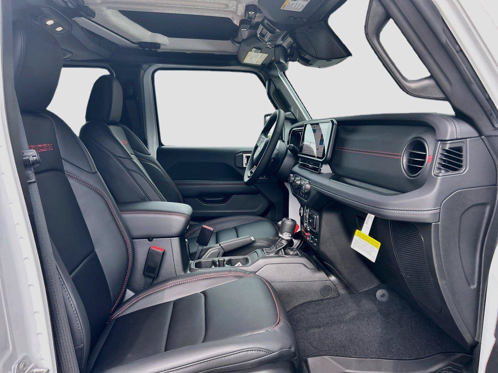 New 2026 Jeep Wrangler Unlimited Rubicon AWD/4WD image 15