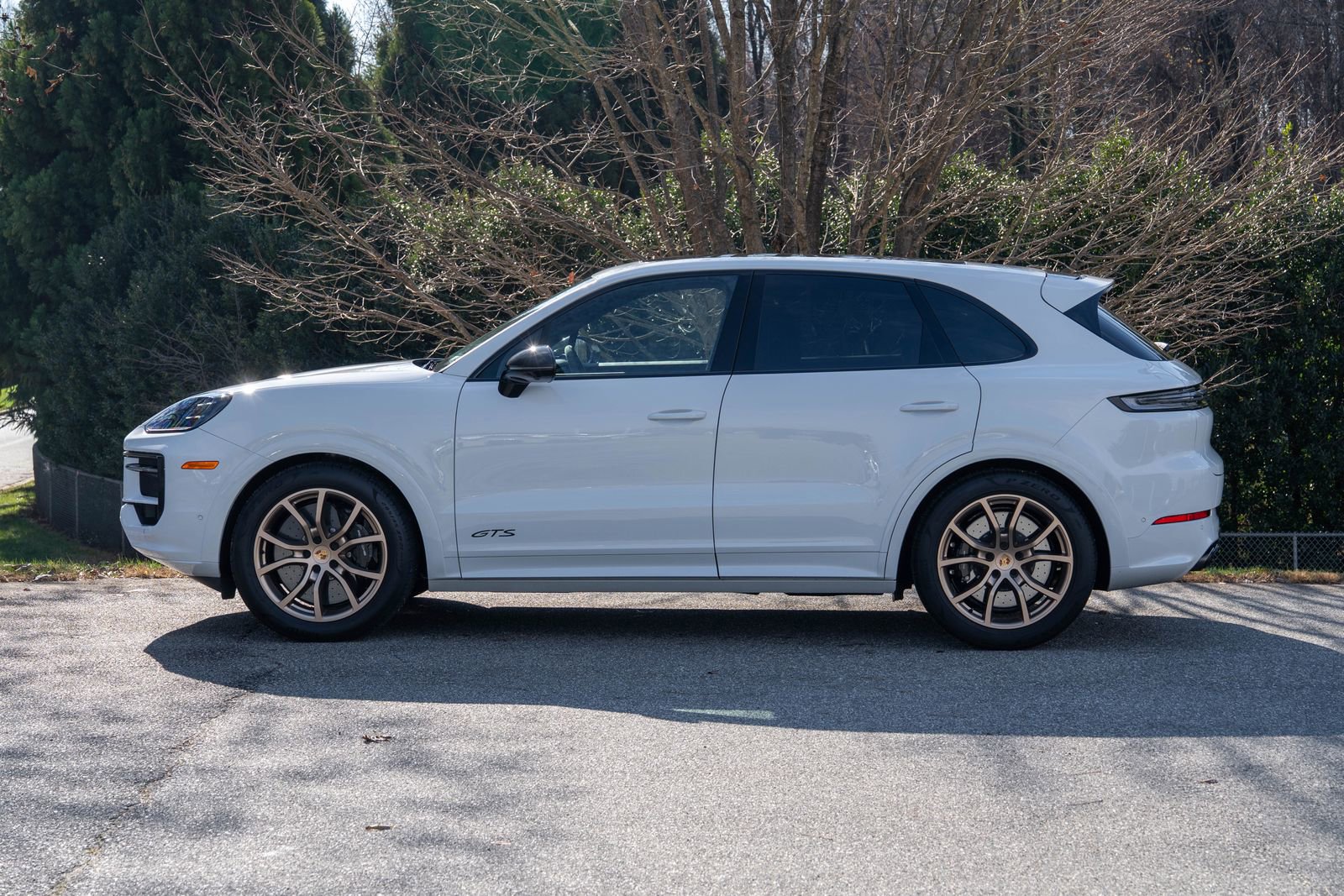 Certified 2025 Porsche Cayenne GTS image 2