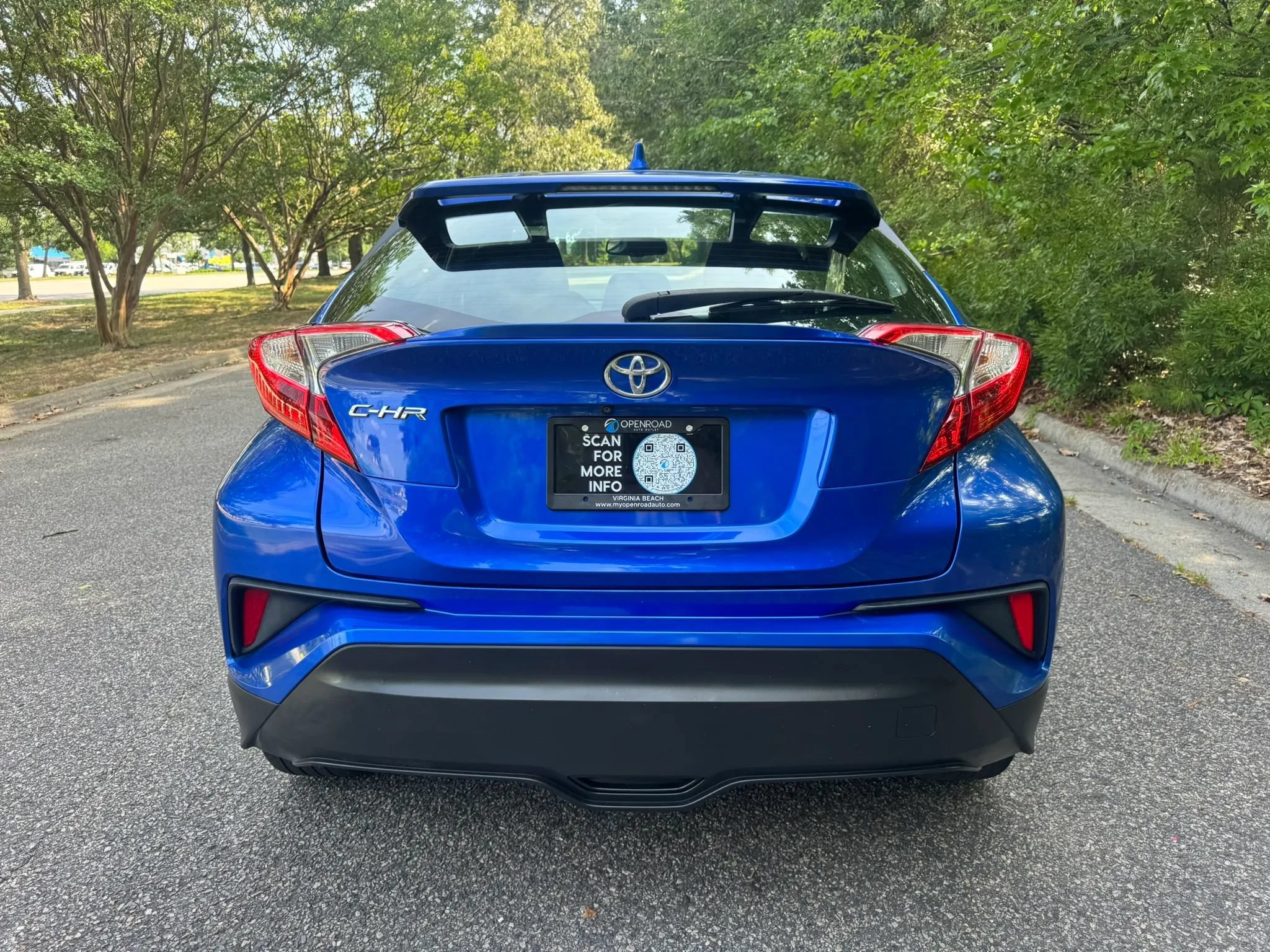 Used 2019 Toyota C-HR LE FWD image 7