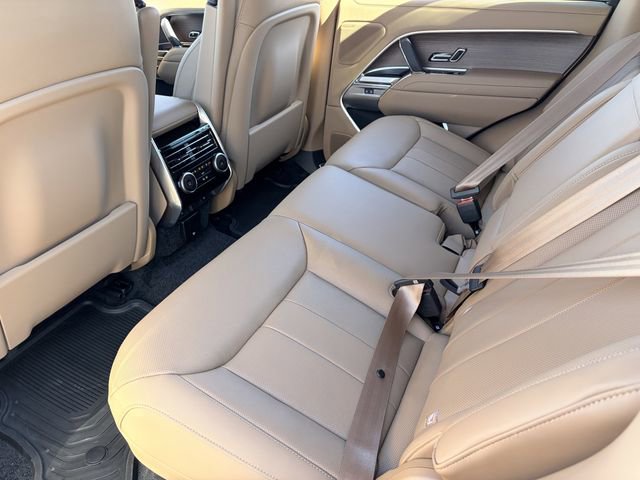 New 2026 Land Rover Range Rover SE image 15