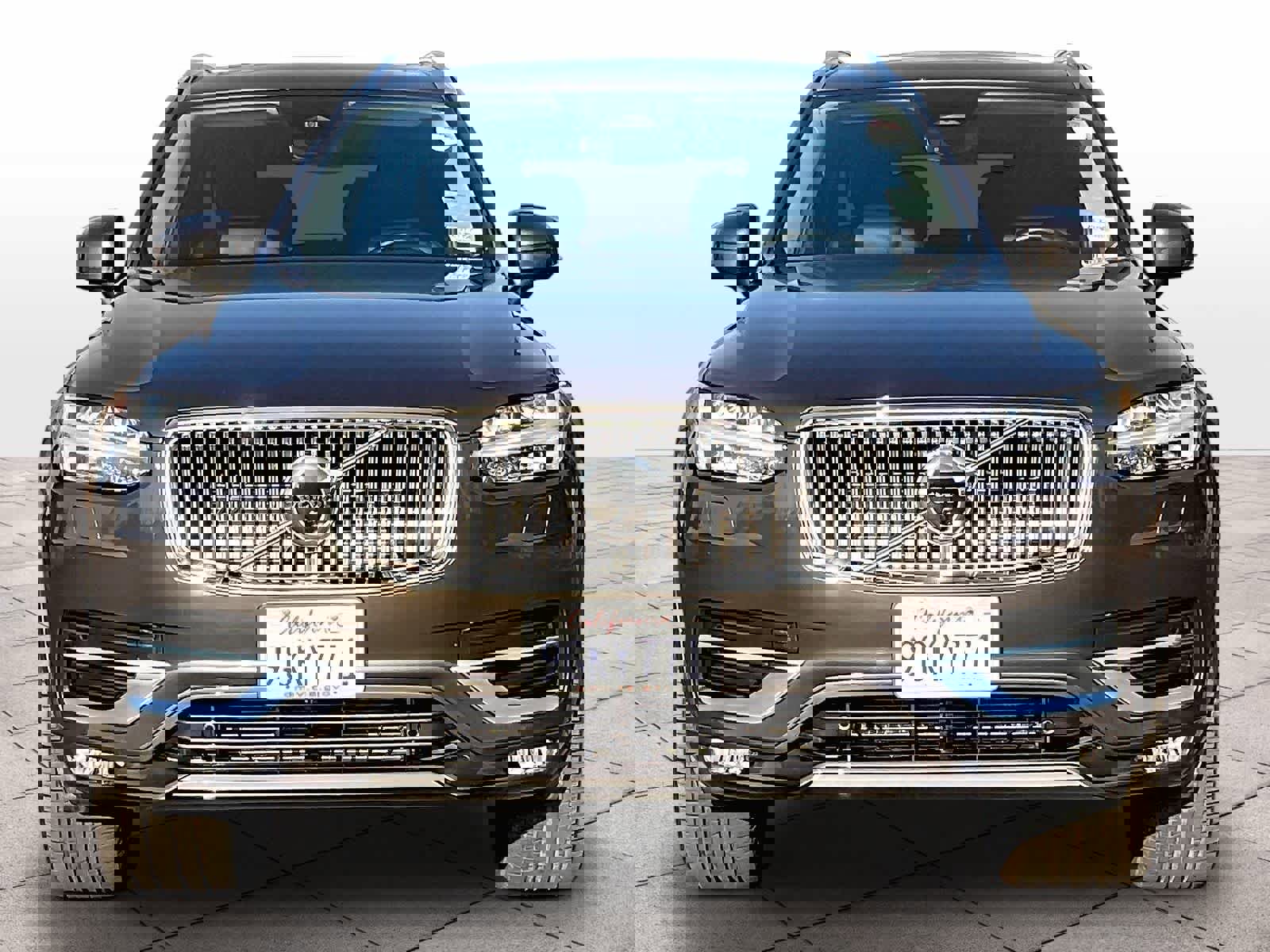 Used 2023 Volvo XC90 B6 Plus w/ Protection Package Premier image 3