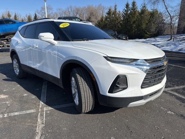 Used 2022 Chevrolet Blazer LT image 2