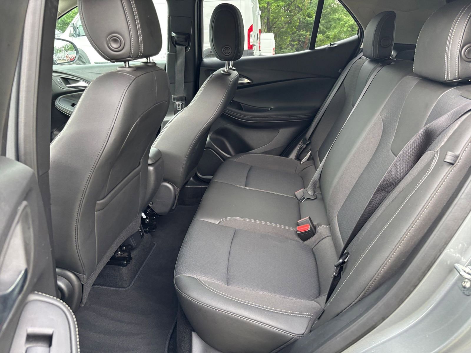 Used 2025 Buick Encore GX Preferred FWD image 24