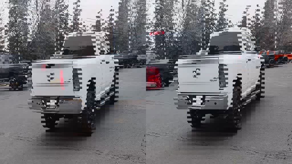 Used 2017 RAM 2500 Tradesman w/ Chrome Appearance Group image 8