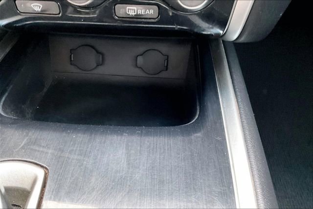 Used 2015 Nissan Pathfinder SV FWD image 30
