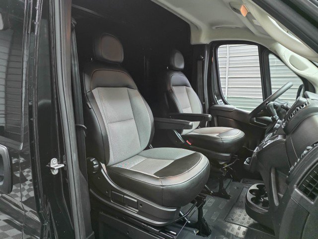 Used 2023 RAM ProMaster 1500 w/ Black Appearance Package FWD image 16
