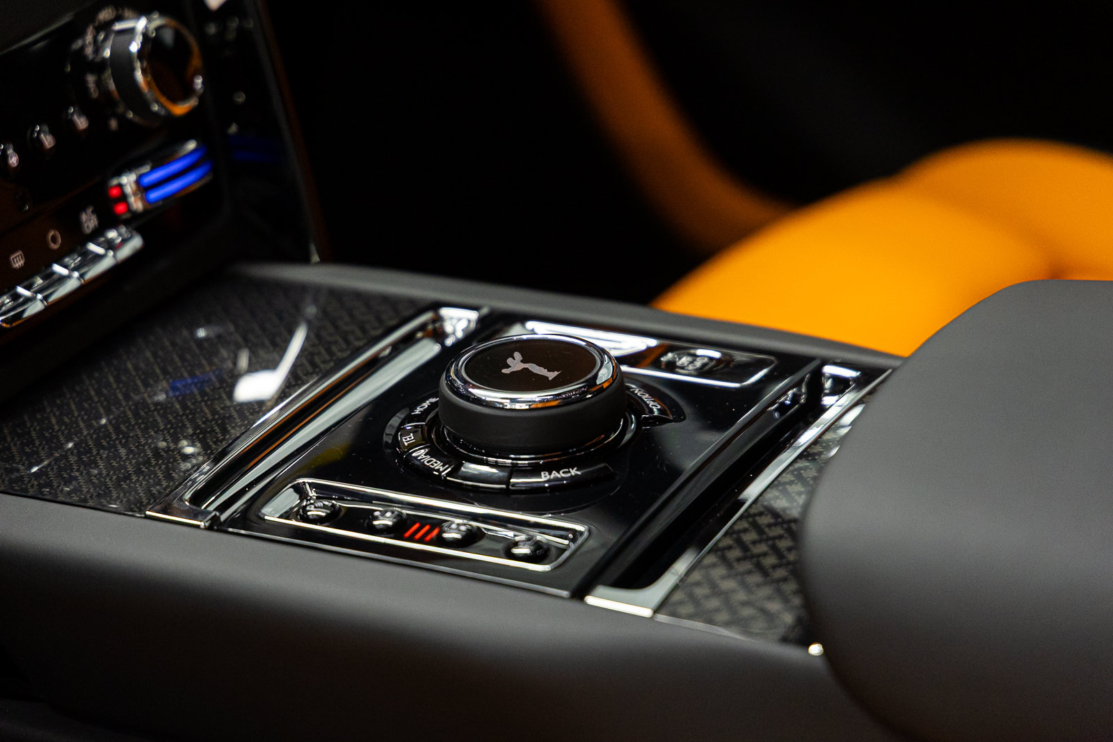 New 2027 Rolls-Royce Cullinan Black Badge AWD/4WD image 34