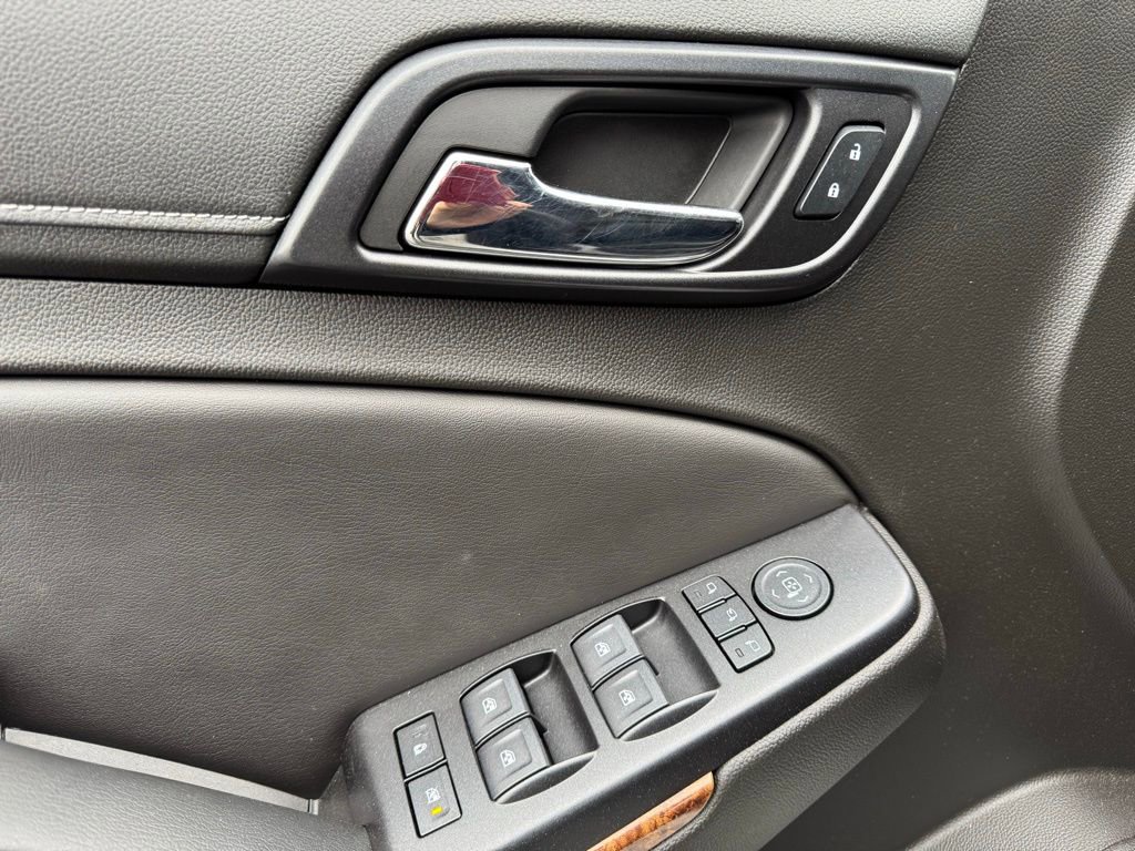 Used 2018 Chevrolet Suburban Premier w/ Max Trailering Package image 13