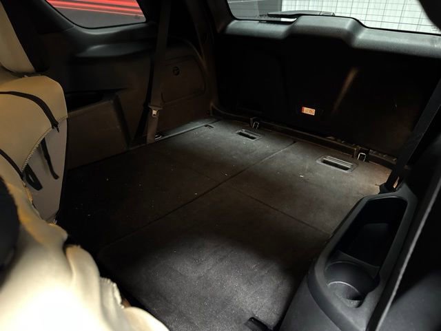Used 2019 Ford Explorer XLT w/ Equipment Group 201A FWD image 14