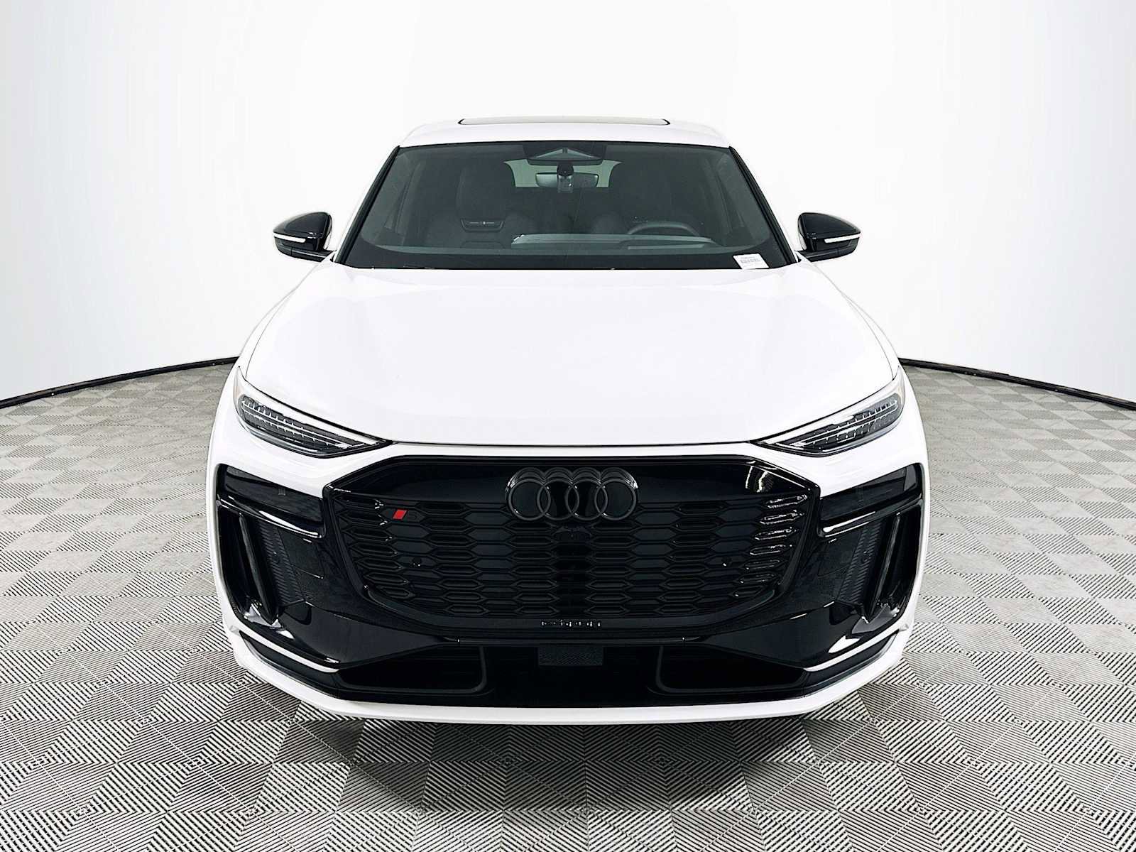 New 2027 Audi SQ6 e-tron Premium Plus AWD/4WD image 2