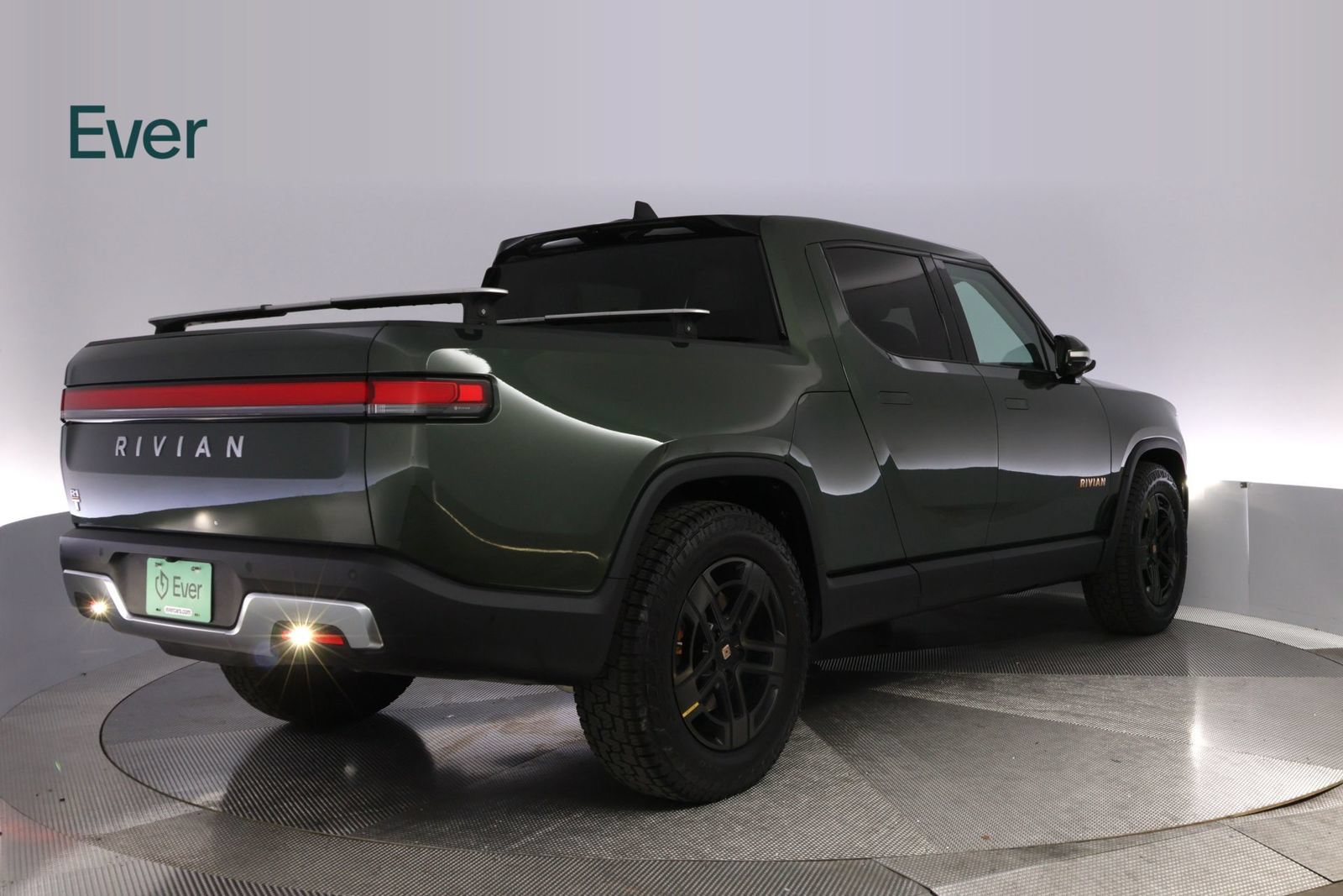Used 2022 Rivian R1T Adventure AWD/4WD image 3