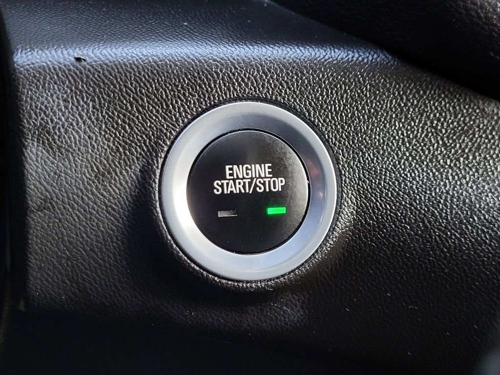 Used 2024 GMC Terrain SLT AWD/4WD image 12