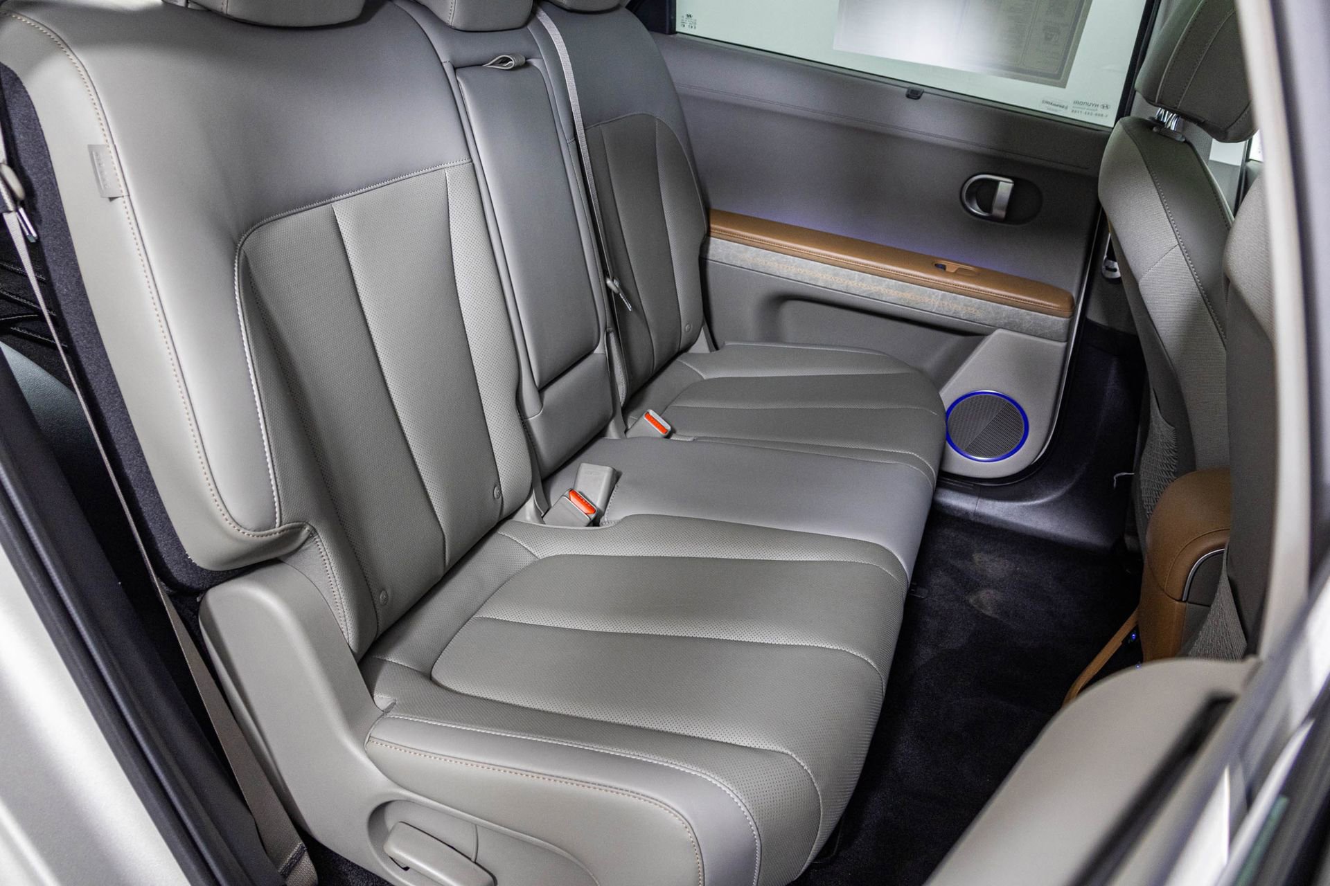 Used 2024 Hyundai Ioniq 5 Limited image 44