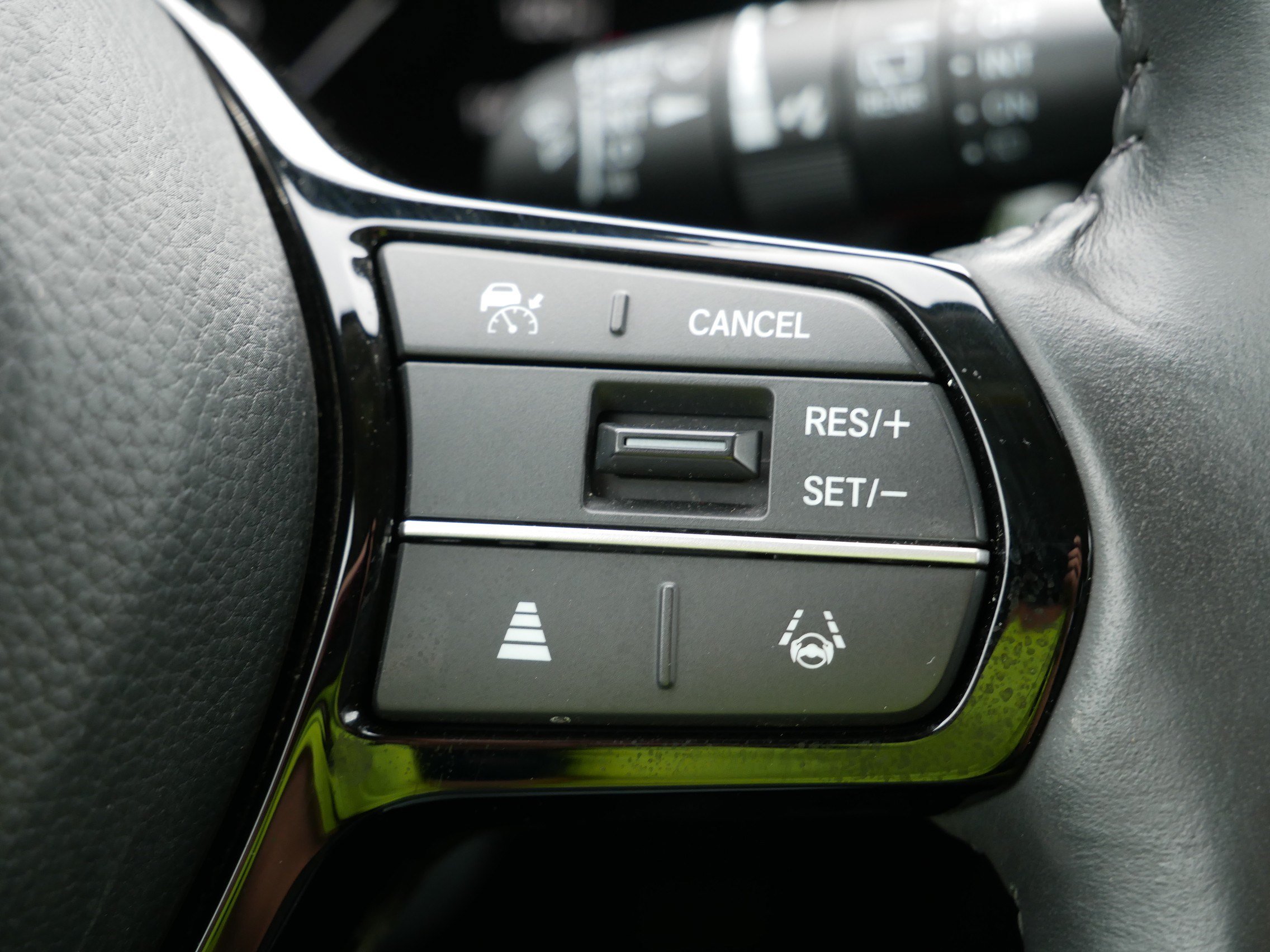 Used 2023 Honda CR-V EX-L image 30