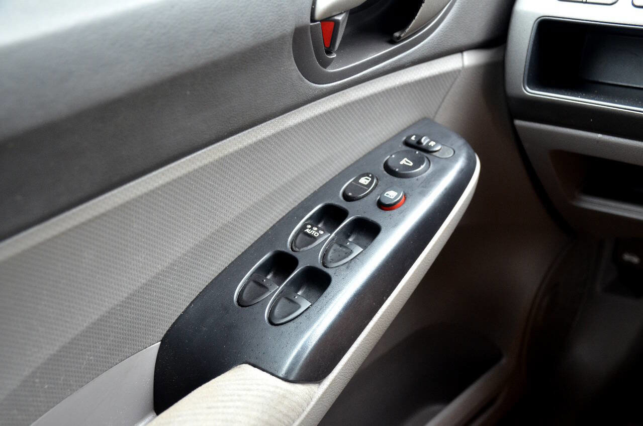 Used 2010 Honda Civic LX image 15