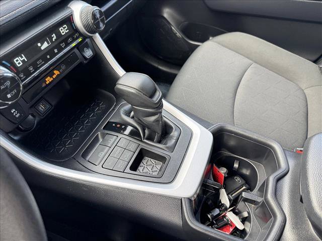 Used 2025 Toyota RAV4 XLE AWD/4WD image 16