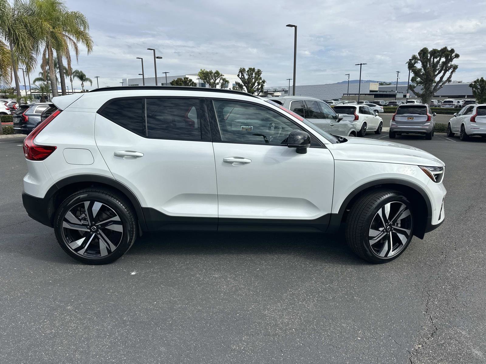 Certified 2026 Volvo XC40 B5 Ultra w/ Climate Package image 3