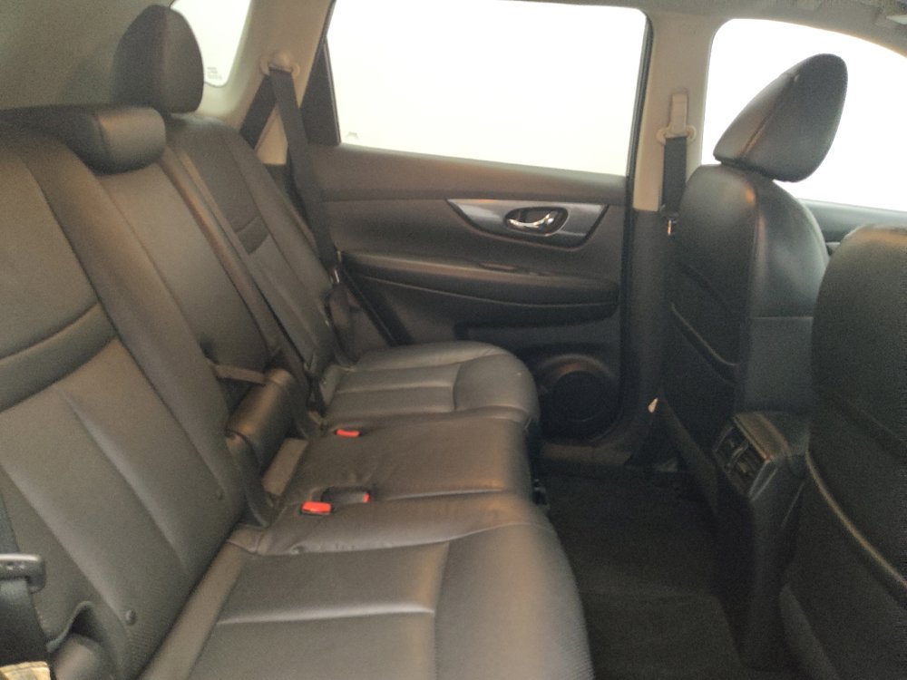 Used 2015 Nissan Rogue SL w/ SL Premium Package FWD image 19