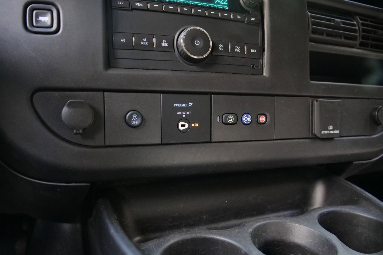 Used 2018 GMC Savana 3500 w/ Driver Convenience Package image 16