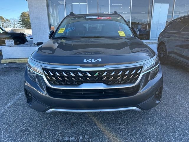 Used 2023 Kia Seltos Nightfall Edition image 1