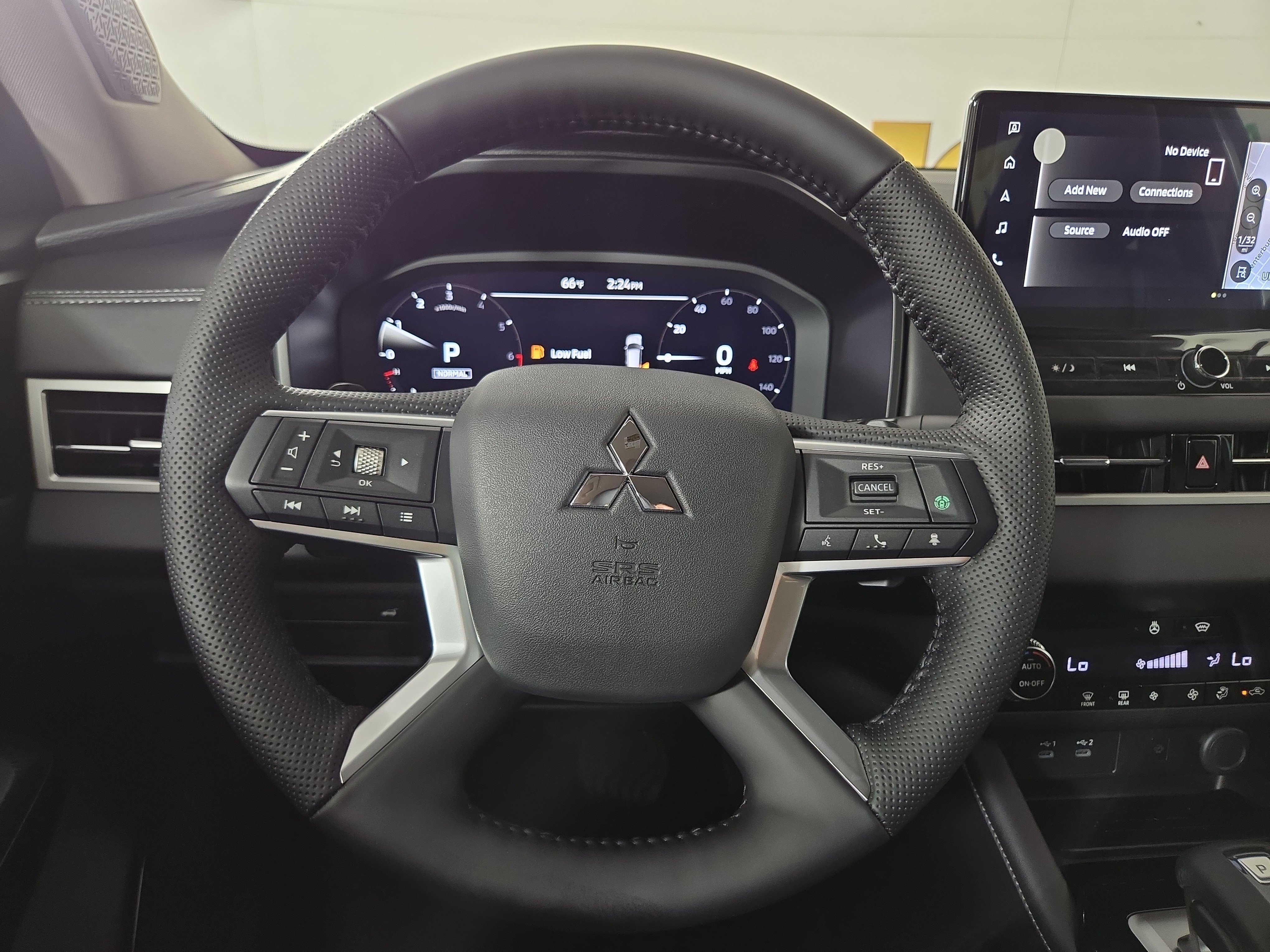 New 2026 Mitsubishi Outlander SE AWD/4WD image 14