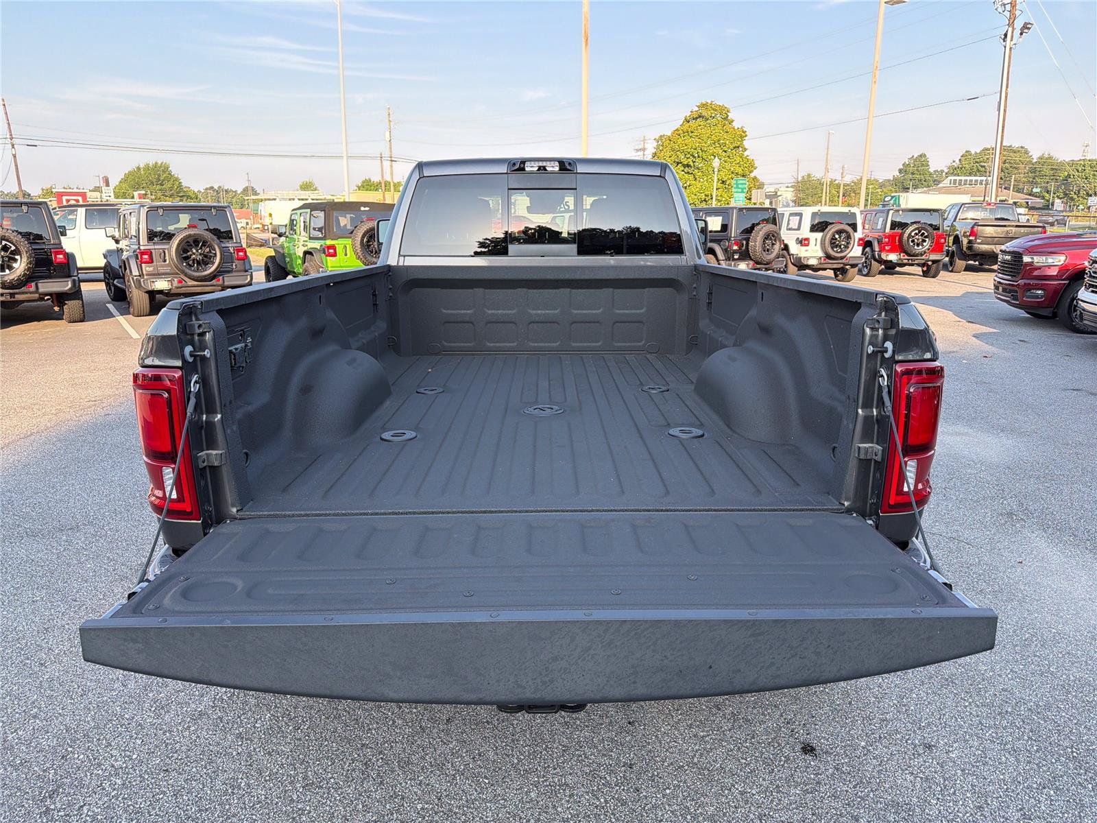 Used 2025 RAM 3500 Longhorn AWD/4WD image 18