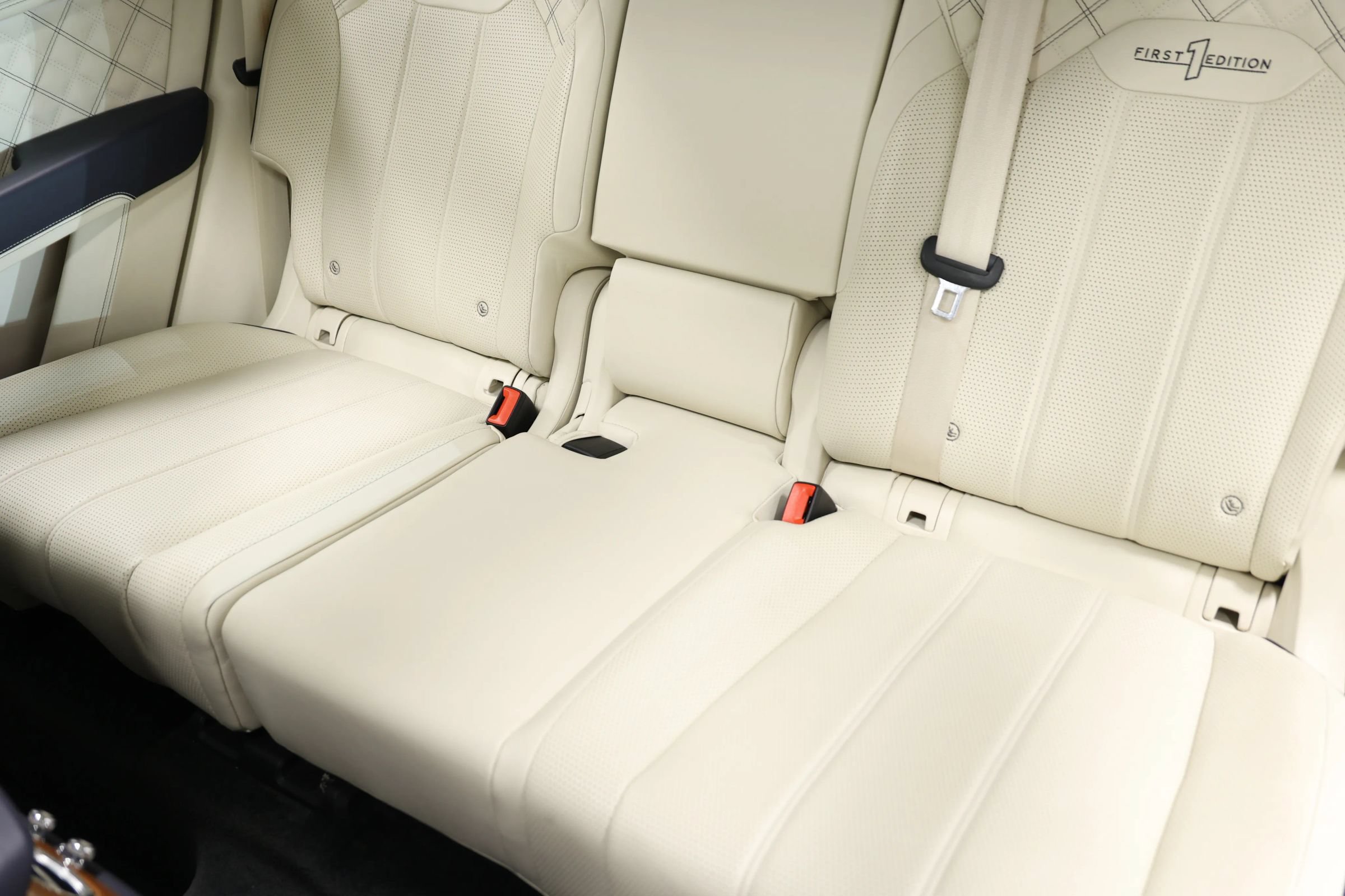Used 2021 Bentley Bentayga w/ First Edition Specification AWD/4WD image 64