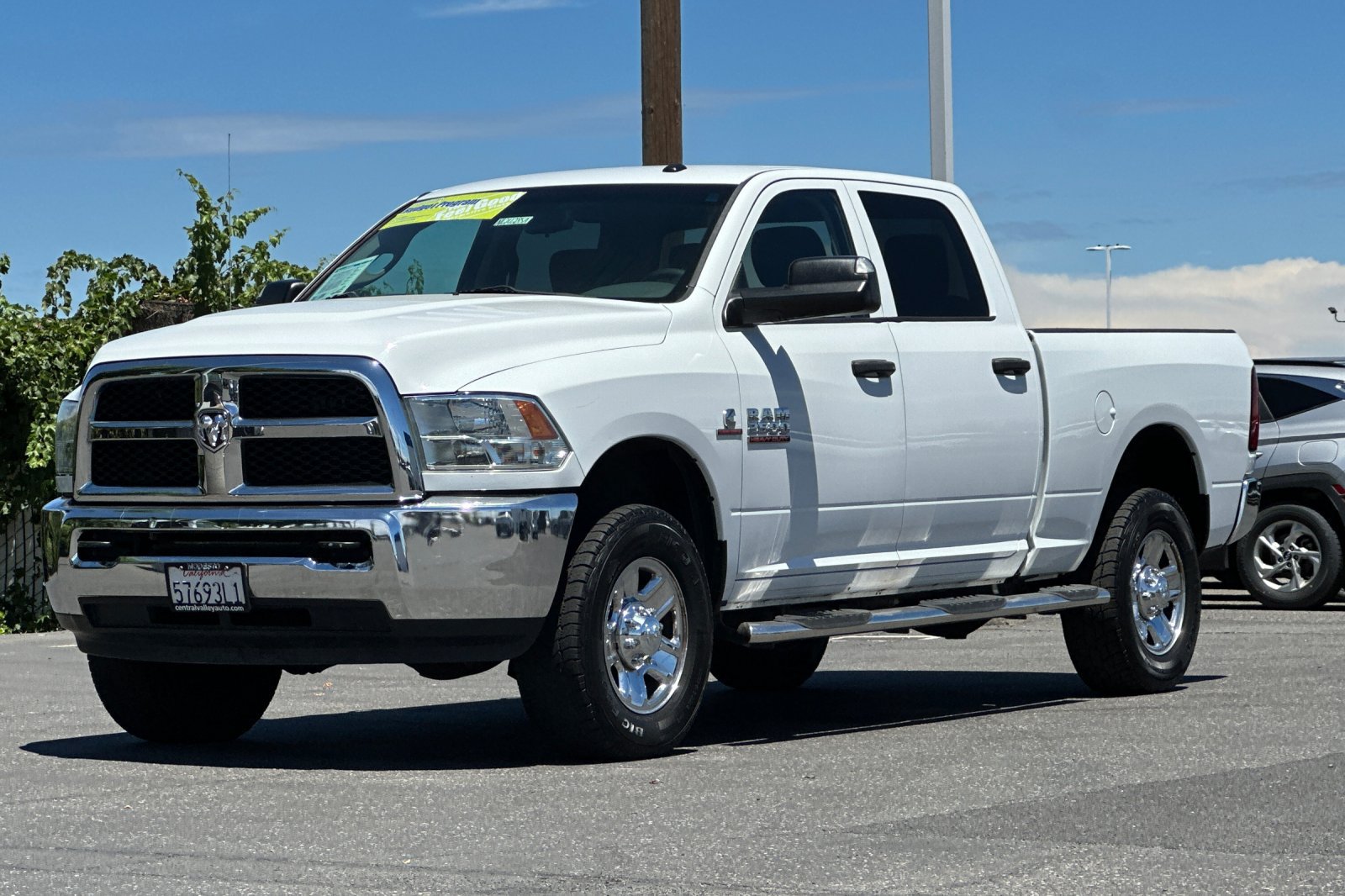 Used 2014 RAM 2500 Tradesman w/ Chrome Appearance Group AWD/4WD image 8
