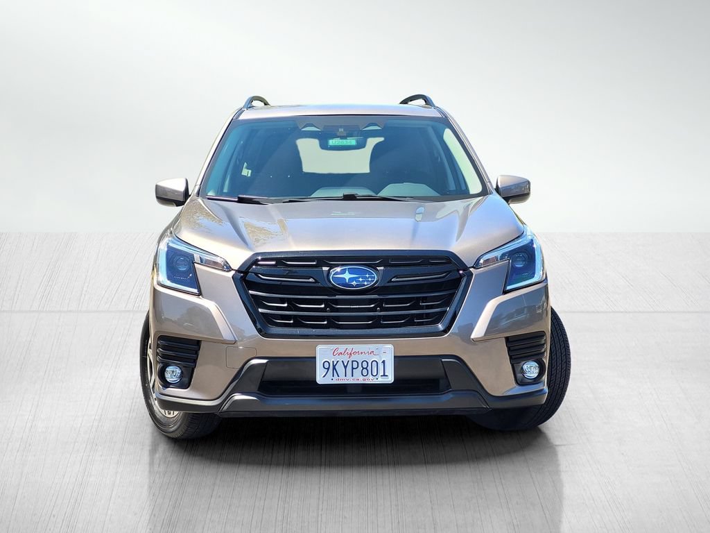 Used 2024 Subaru Forester Premium AWD/4WD image 2