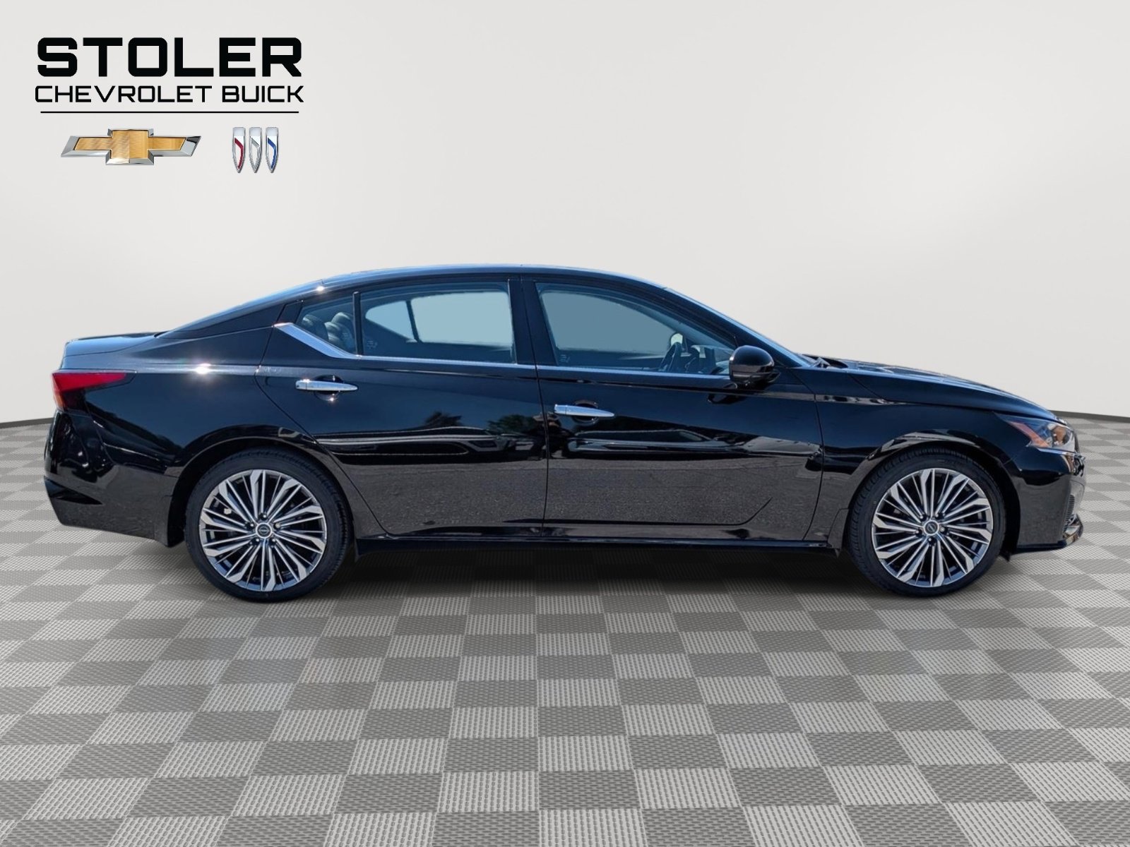 Used 2024 Nissan Altima 2.5 SL FWD image 6