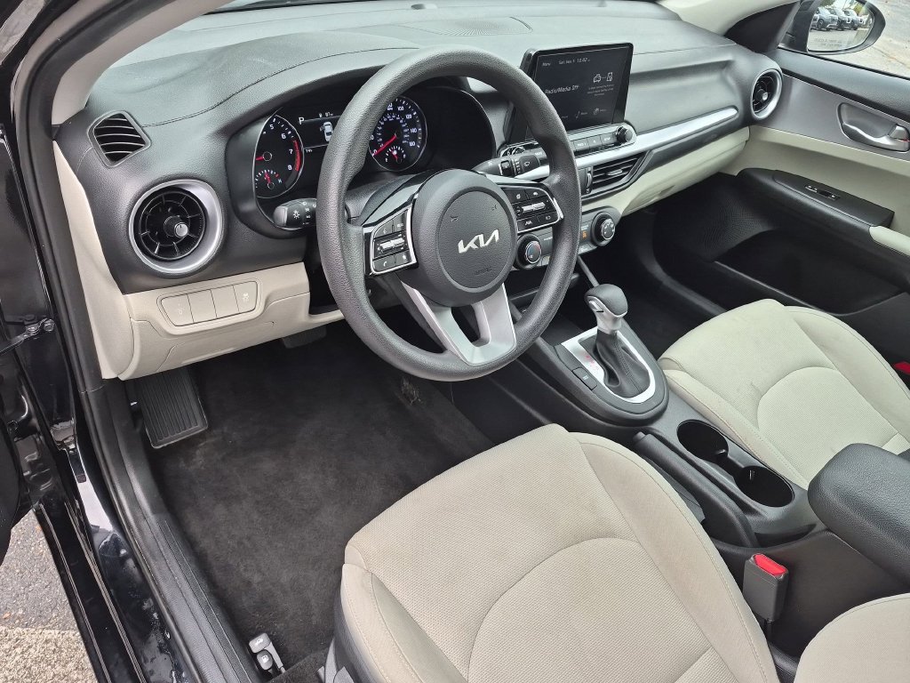 Used 2023 Kia Forte LXS FWD image 12