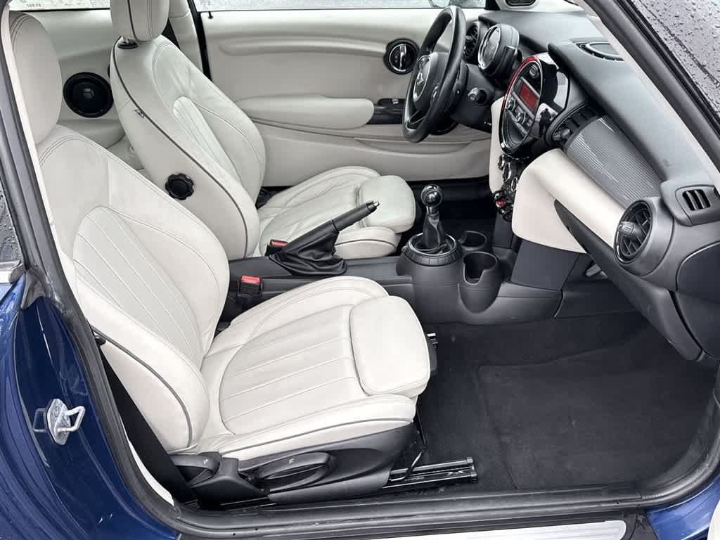 Used 2014 MINI Cooper 2-Door Hardtop FWD image 26