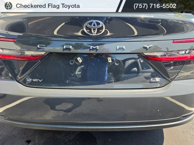 Used 2025 Toyota Camry LE FWD image 7